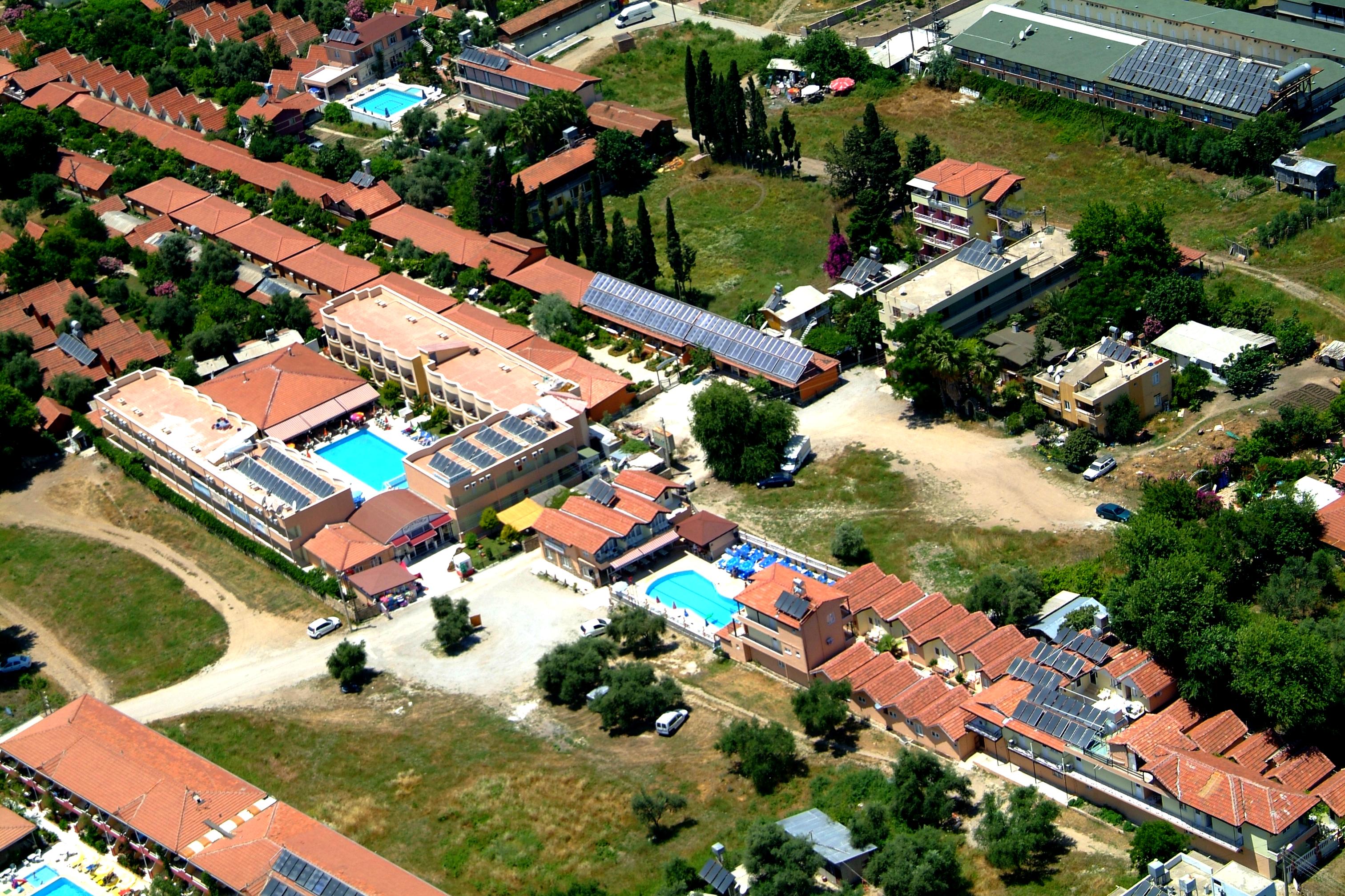 Sayanora Hotel Side Esterno foto